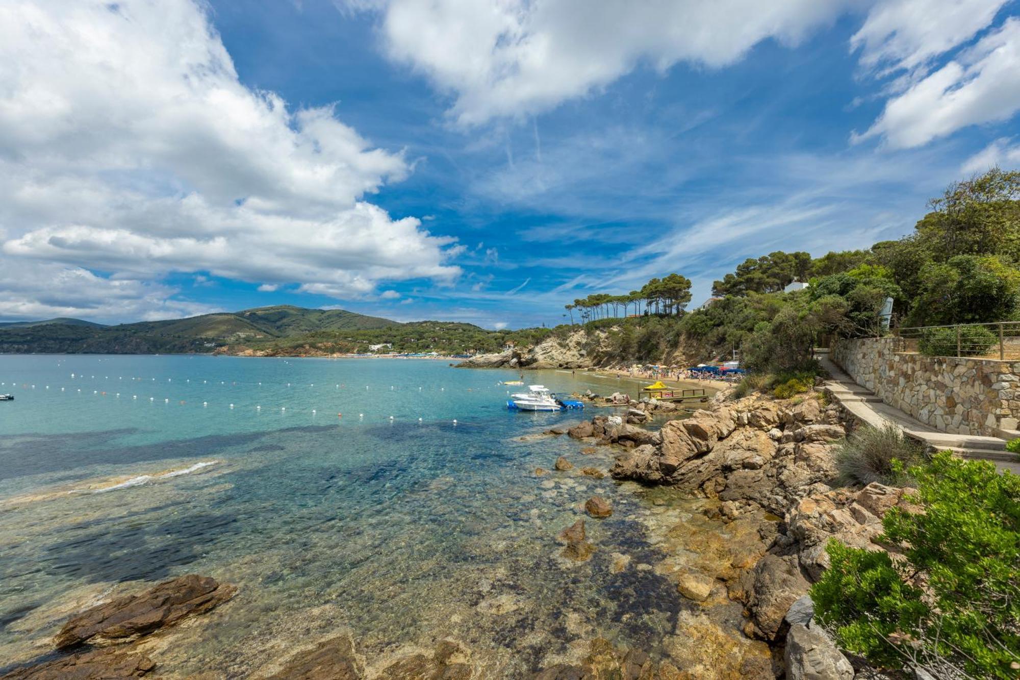 Camping Village Le Calanchiole Capoliveri  Exterior photo