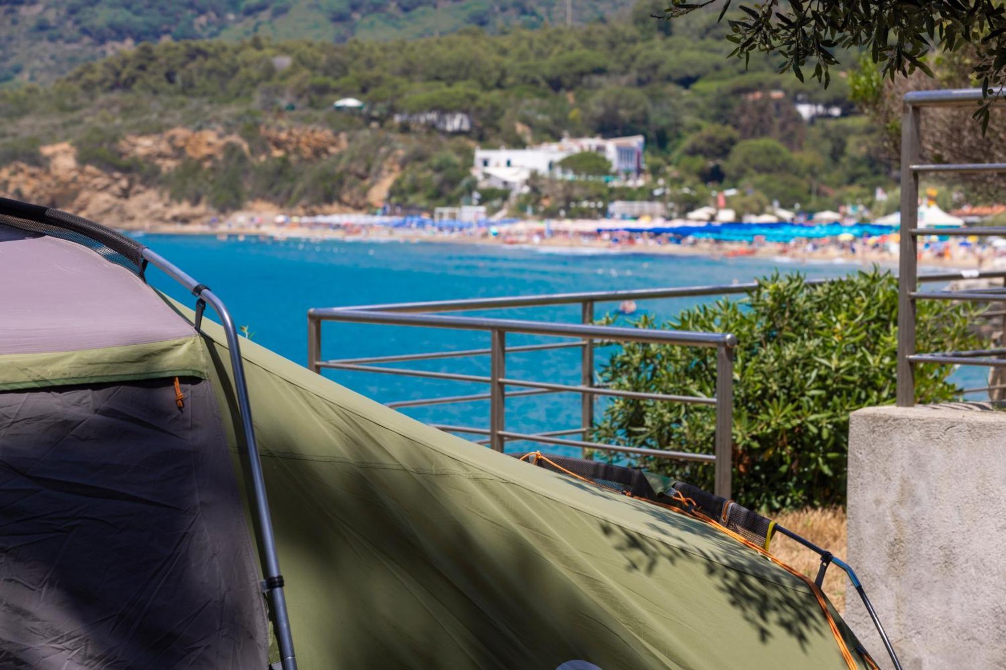 Camping Village Le Calanchiole Capoliveri  Exterior photo